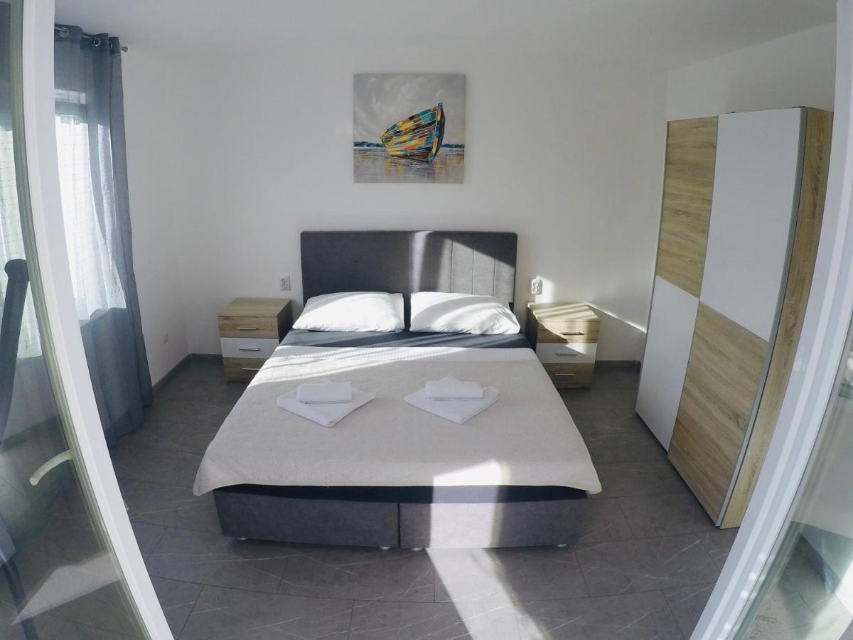 Apartments Lopac Jadranovo Zewnętrze zdjęcie