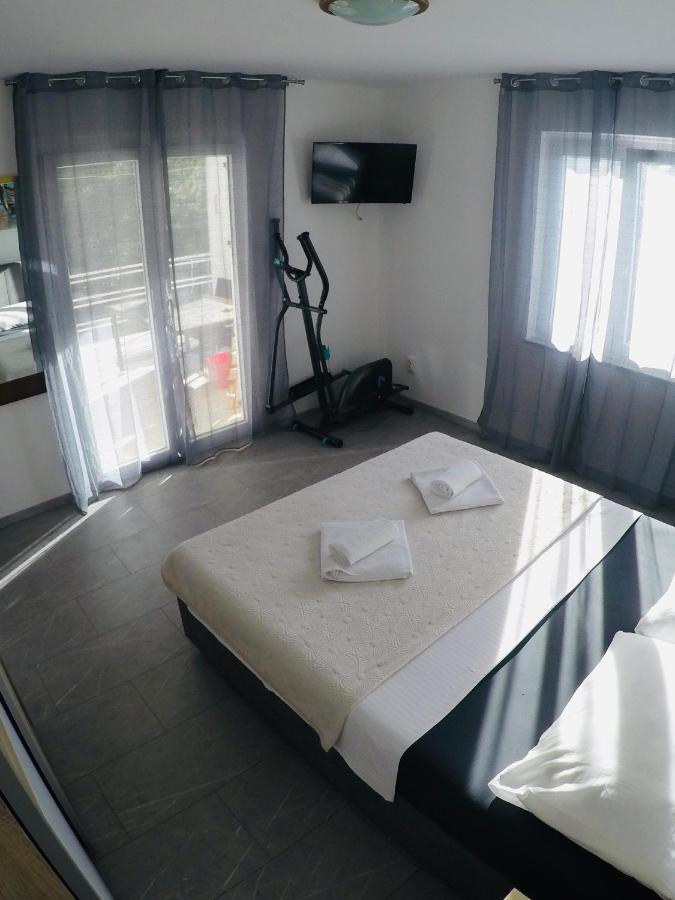 Apartments Lopac Jadranovo Zewnętrze zdjęcie