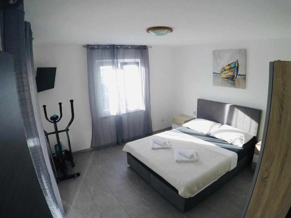 Apartments Lopac Jadranovo Zewnętrze zdjęcie