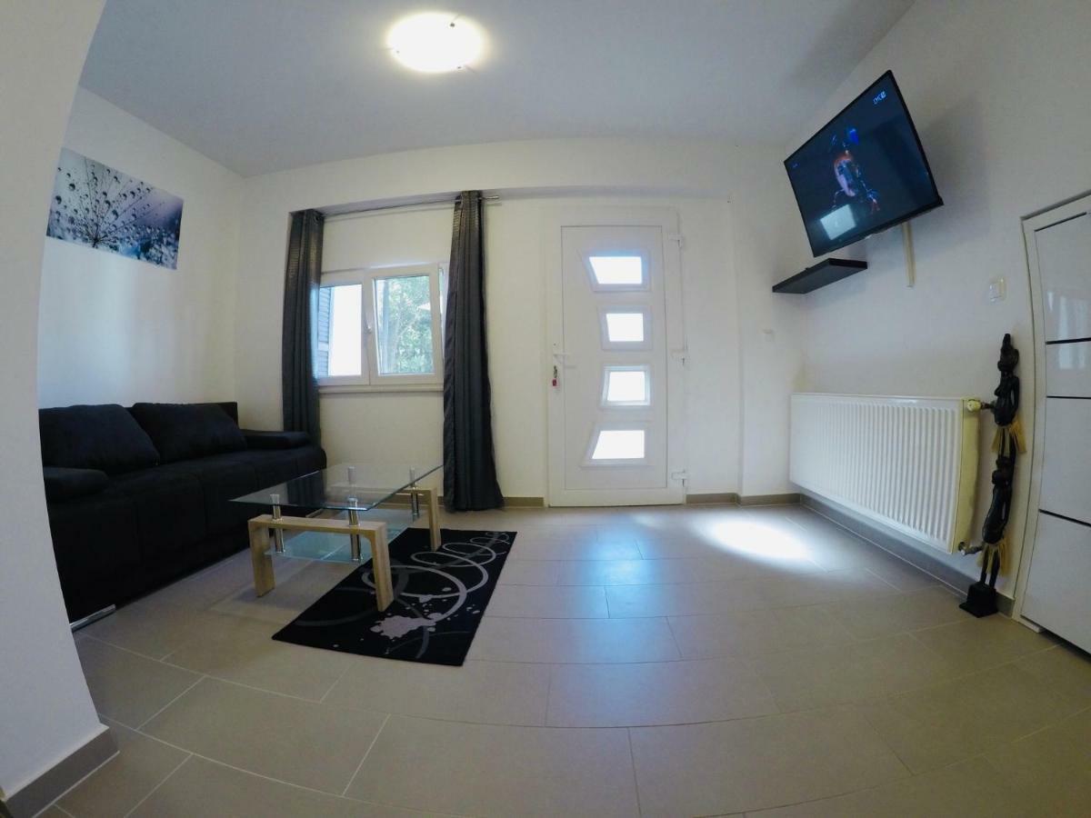 Apartments Lopac Jadranovo Zewnętrze zdjęcie